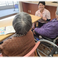 特別養護老人ホームで働く介護福祉士、梅田さんのしごと体験記